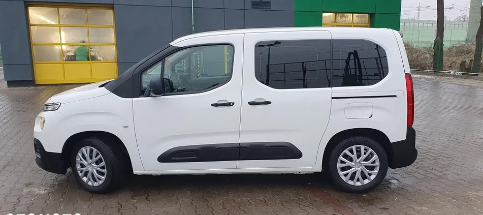 Citroen Berlingo cena 42900 przebieg: 216000, rok produkcji 2019 z Warszawa małe 106